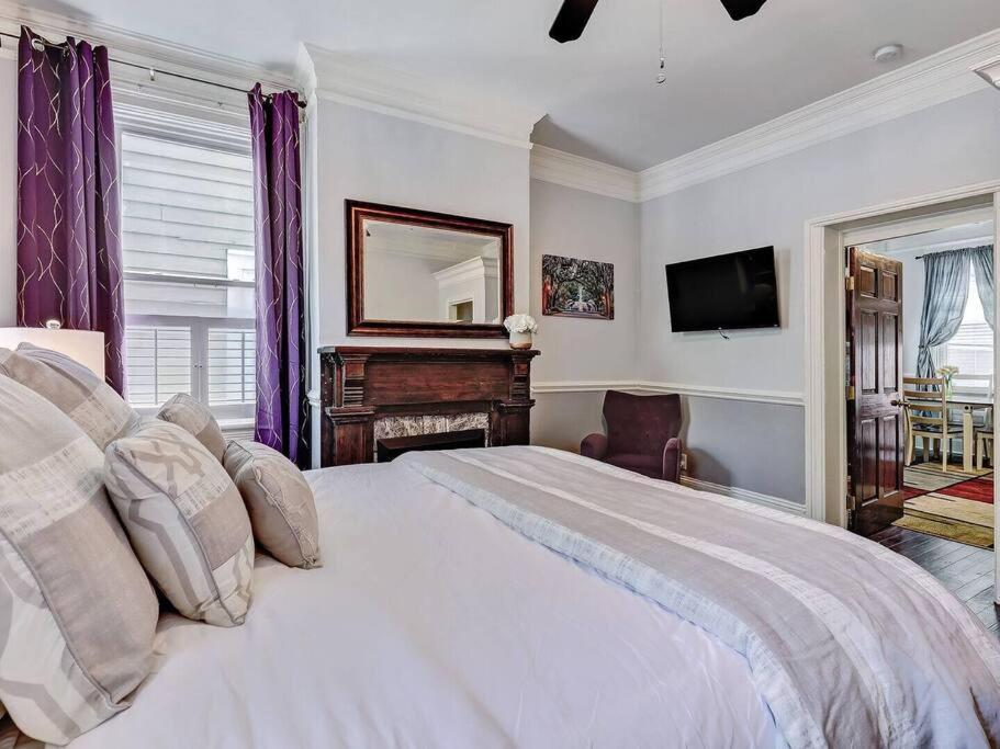 Historic Savannah Gold Private Condo With Pool - 2Bed, 1&Half Bath, Sleeps 6, 1St Floor, 15 Min Walk To Historic Savannah Center And All Attractions מראה חיצוני תמונה