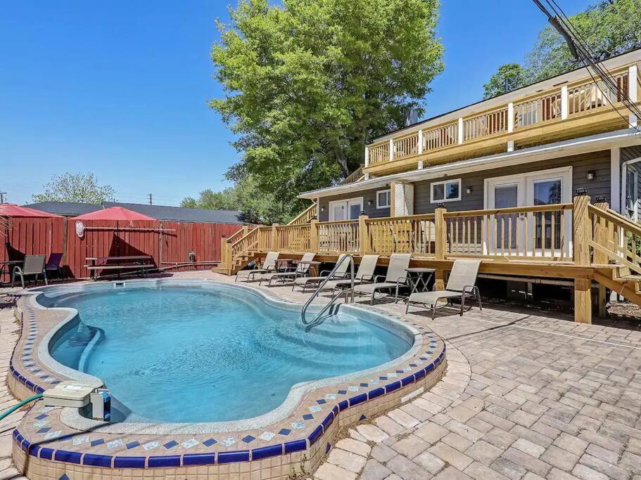 Historic Savannah Gold Private Condo With Pool - 2Bed, 1&Half Bath, Sleeps 6, 1St Floor, 15 Min Walk To Historic Savannah Center And All Attractions מראה חיצוני תמונה